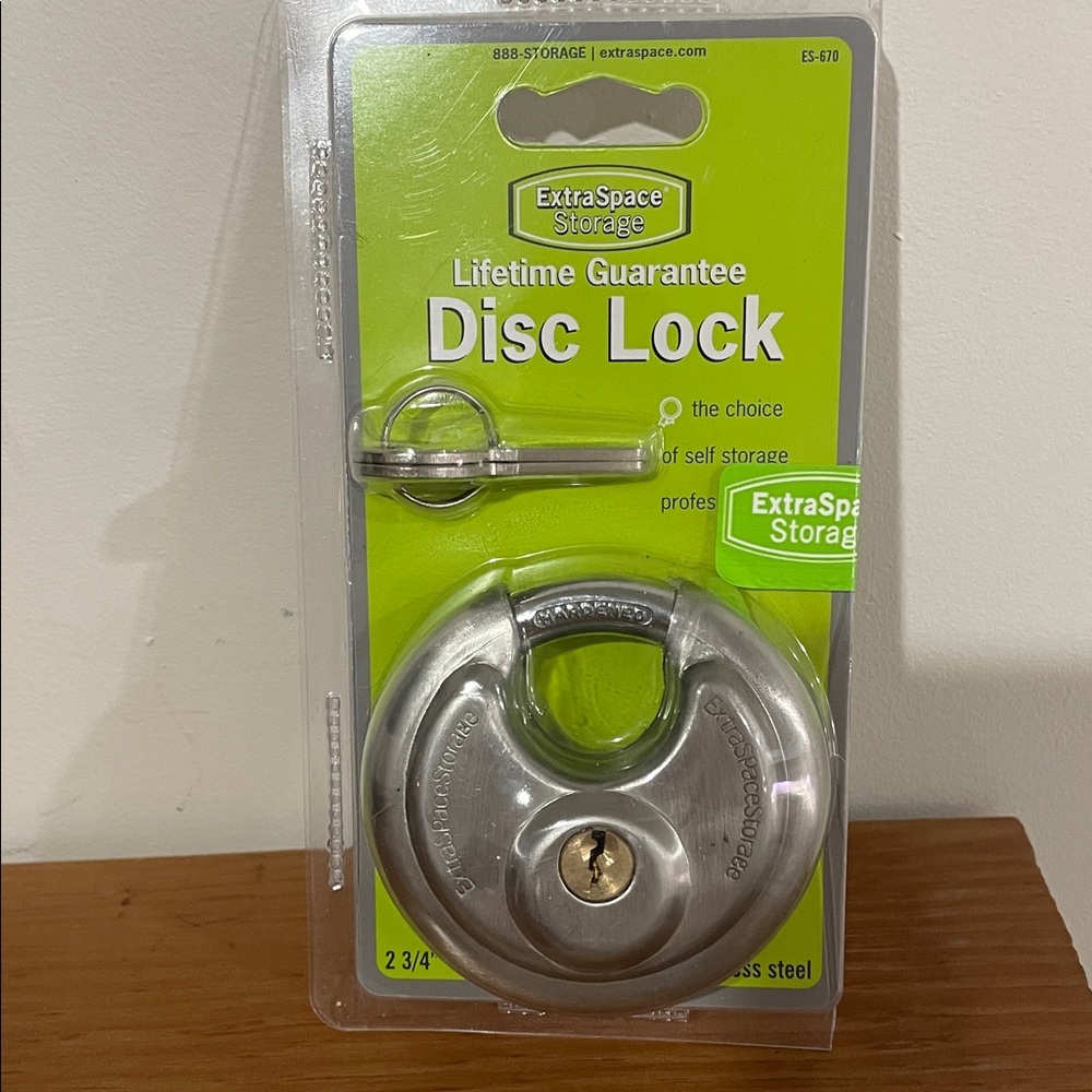 ☔️ ExtraSpace Storage Disc Lock - Silver